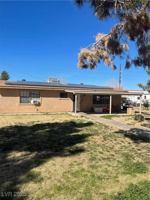 535 Straight St, Las Vegas, NV 89110
