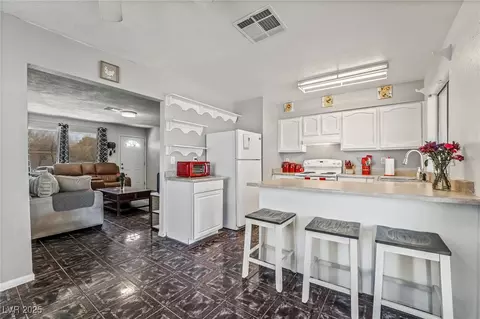 436 Bell Ave, Henderson, NV 89015 photo 9