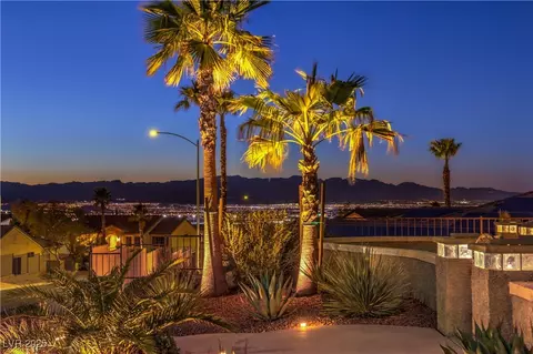 1992 Fort Halifax St, Henderson, NV 89052