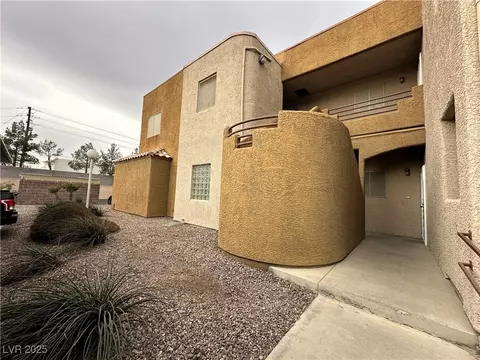6879 Tamarus St #101, Las Vegas, NV 89119