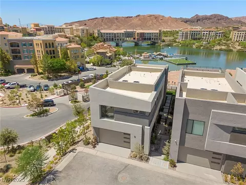 14 Heron Harbour Dr, Henderson, NV 89011