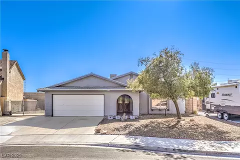 6741 Bonillo Dr, Las Vegas, NV 89103