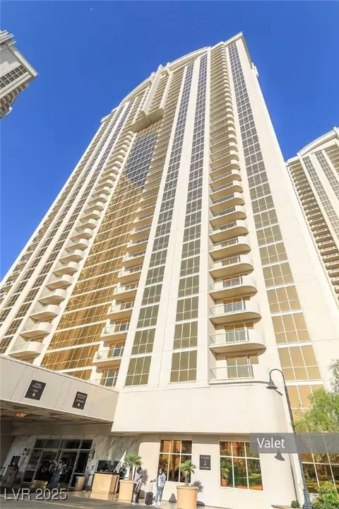 135 E Harmon Ave #701, Las Vegas, NV 89109