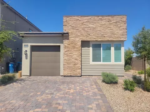 8206 Vino Merlot Ave, Las Vegas, NV 89113