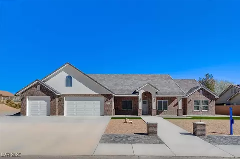 3196 Mateuse St, Logandale, NV 89021