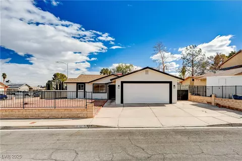 1813 Pluto Dr, Las Vegas, NV 89108