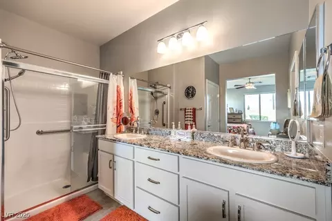 Bath - 1859 Hatfields Ct, Henderson, NV 89044 photo 1 of 4