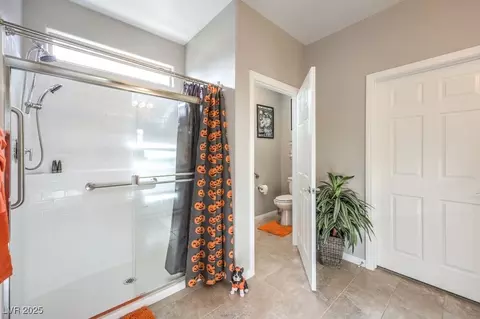 Bath - 1859 Hatfields Ct, Henderson, NV 89044 photo 3 of 4