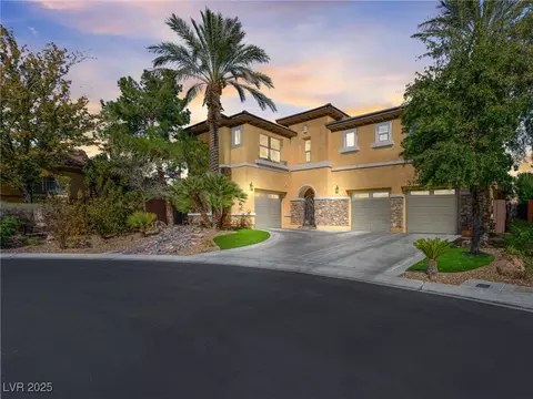 11504 White Cliffs Ave, Las Vegas, NV 89138