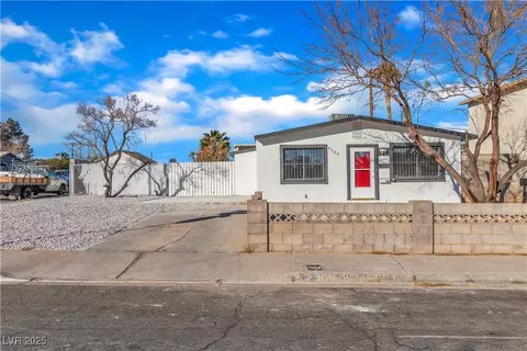 6120 Kimberly Cir, Las Vegas, NV 89107
