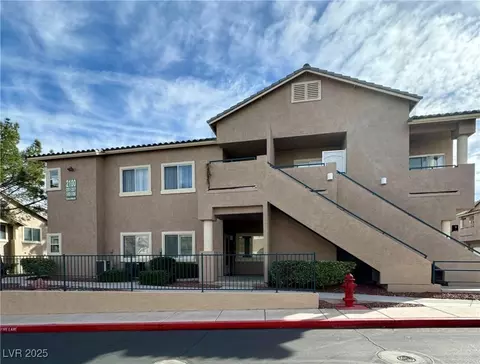 2100 Quarry Ridge St #106, Las Vegas, NV 89117