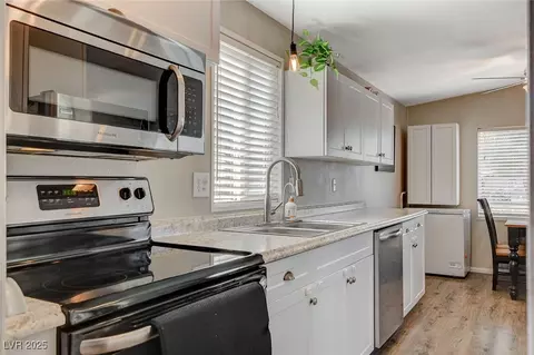 425 Bonelli Ave, Overton, NV 89040 photo 17