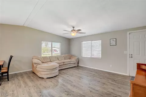 425 Bonelli Ave, Overton, NV 89040 photo 12