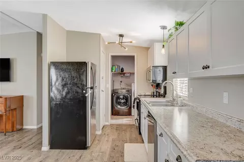 425 Bonelli Ave, Overton, NV 89040 photo 4