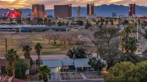 3731 Spencer St, Las Vegas, NV 89119