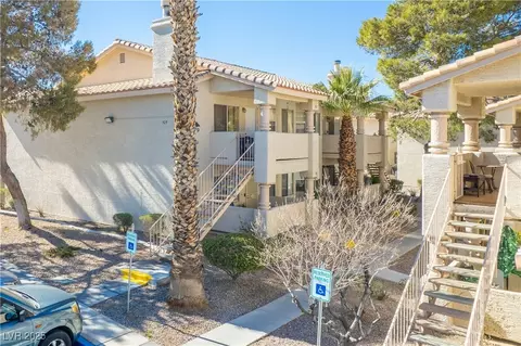 929 Sulphur Springs Ln #102, Las Vegas, NV 89128