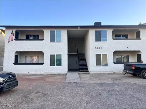 4561 Macher Way, Las Vegas, NV 89121