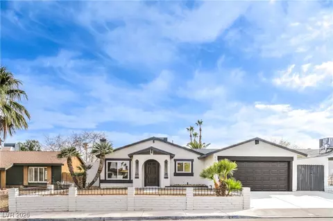 6597 Mountainwood Ln, Las Vegas, NV 89103