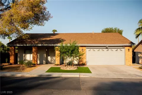4689 Kristen Ln, Las Vegas, NV 89121