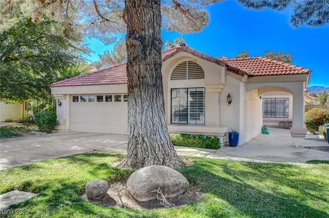 5429 Painted Sunrise Dr, Las Vegas, NV 89149
