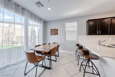 8502 Torozo Ave, Las Vegas, NV 89149