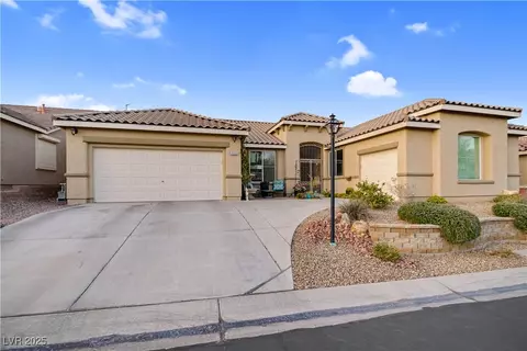8220 Weeping Springs Ave, Las Vegas, NV 89131