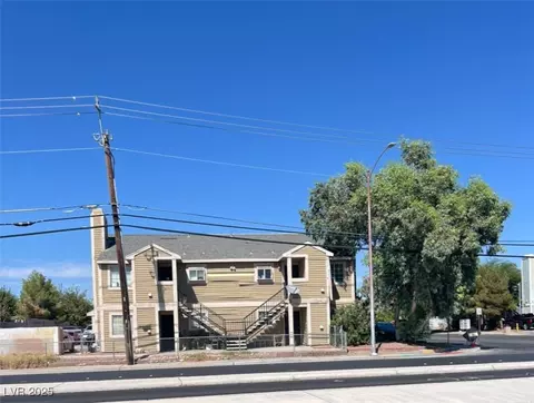 900 Bridgewater St, Las Vegas, NV 89110