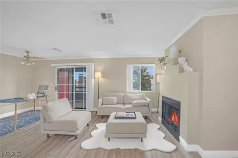 8600 W Charleston Blvd #2098, Las Vegas, NV 89117