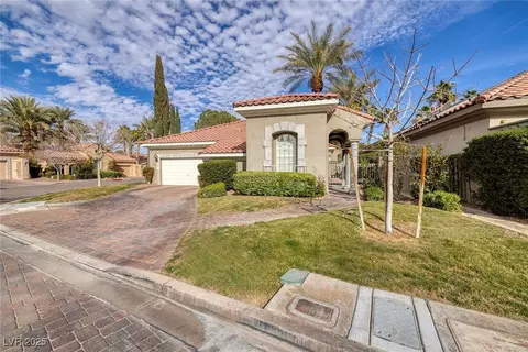 52 Via Paradiso St, Henderson, NV 89011