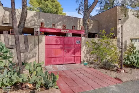 5785 N Tee Pee Ln, Las Vegas, NV 89149