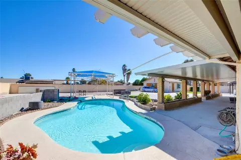 3070 Breton Dr, Las Vegas, NV 89108