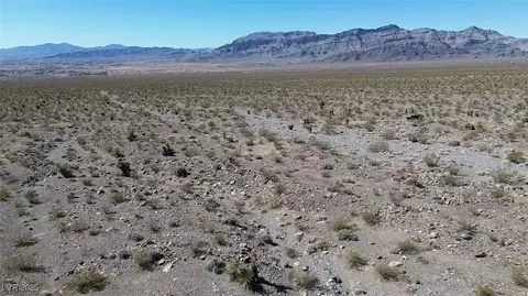 7650 N Koala St, Pahrump, NV 89060