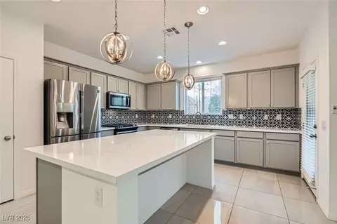 8031 Tank Loop St, Las Vegas, NV 89166