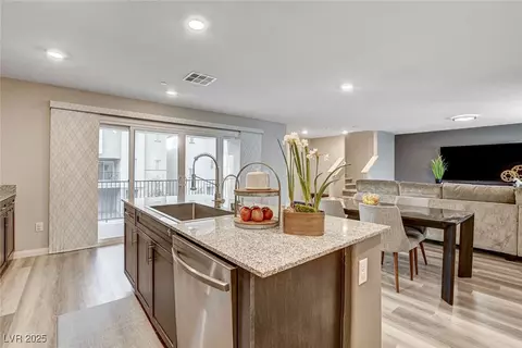 6859 Crimson Shadow St, North Las Vegas, NV 89086