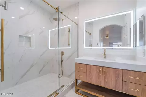 9000 Las Vegas Blvd #1043, Las Vegas, NV 89123