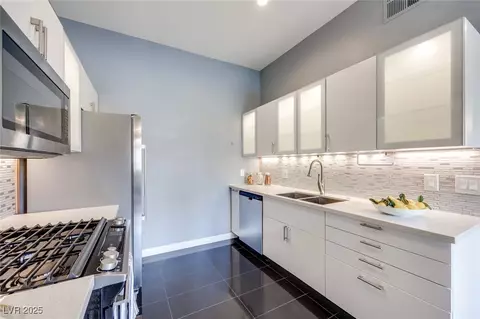 2305 W Horizon Ridge Pkwy #514, Henderson, NV 89052
