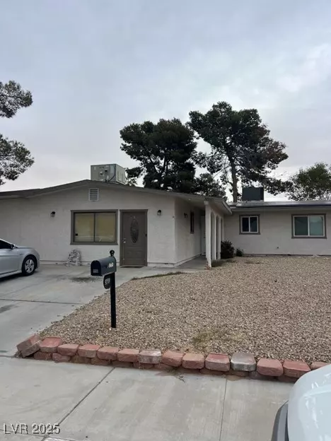 3860 Ventura Way, Las Vegas, NV 89121