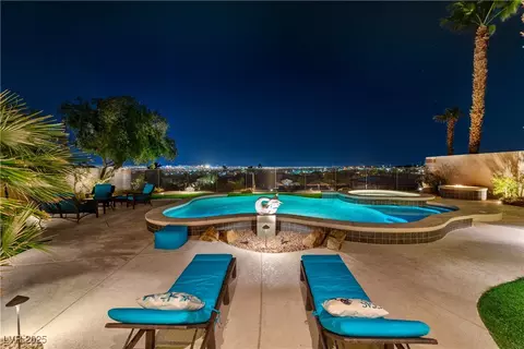 2824 Soaring Peak Ave, Henderson, NV 89052
