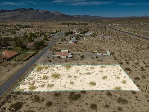 5711 N Nopah Vista Ave, Pahrump, NV 89060