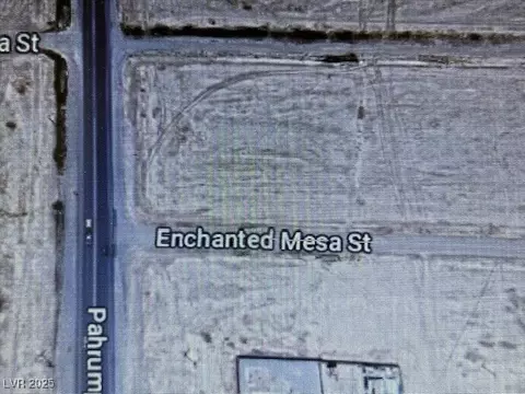 1371 Enchanted Mesa St, Pahrump, NV 89048