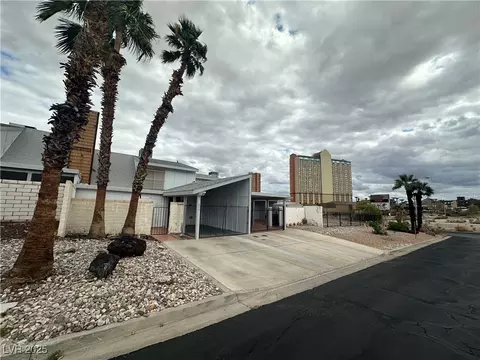 230 Sundance Shores Dr, Laughlin, NV 89029