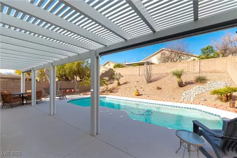 3215 Stratford Hall Ct, Las Vegas, NV 89135
