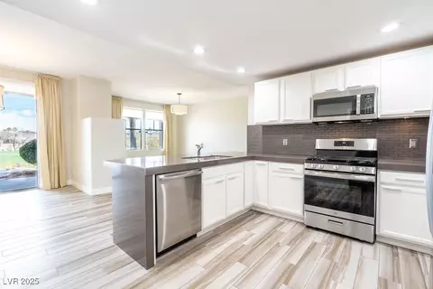 912 Duckhorn Ct #101, Las Vegas, NV 89144