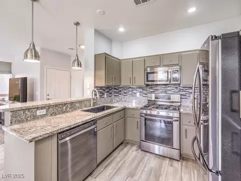 251 S Green Valley Pkwy #3412, Henderson, NV 89012