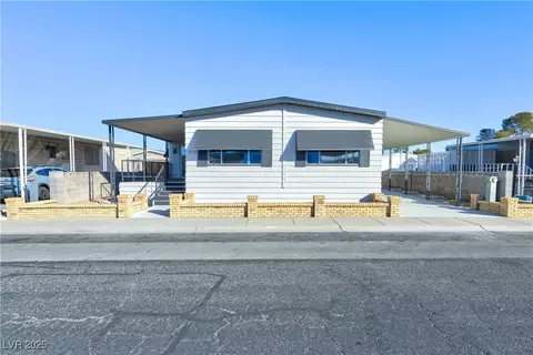 3550 Haleakala Dr, Las Vegas, NV 89122