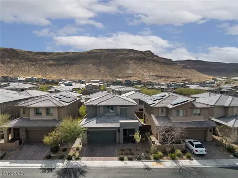 7023 Amethyst Peak St, Las Vegas, NV 89148