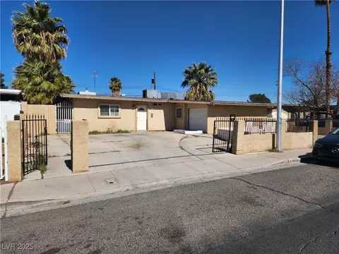 2746 E Owens Ave, North Las Vegas, NV 89030