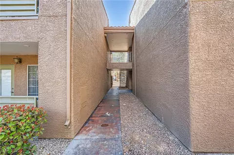 2110 Sealion Dr #101, Las Vegas, NV 89128