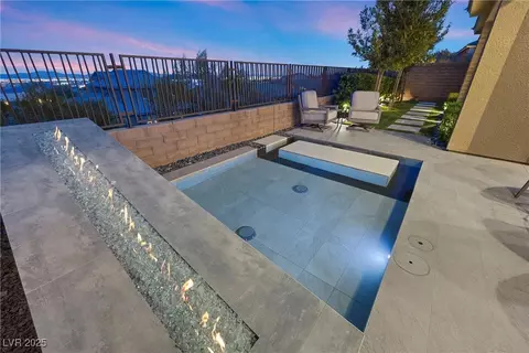 2980 Full Lotus Dr, Las Vegas, NV 89138