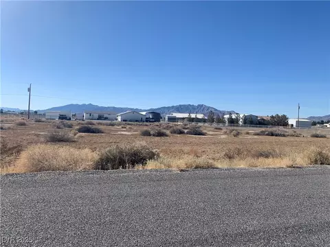 3201 W Windsong Ln, Pahrump, NV 89048